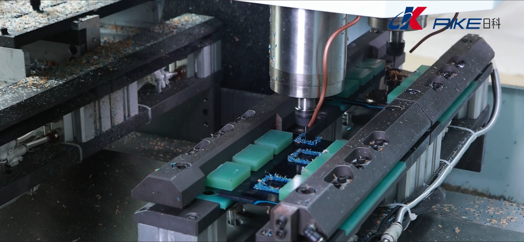 Fully Automatic Dual Station Cutting Machine