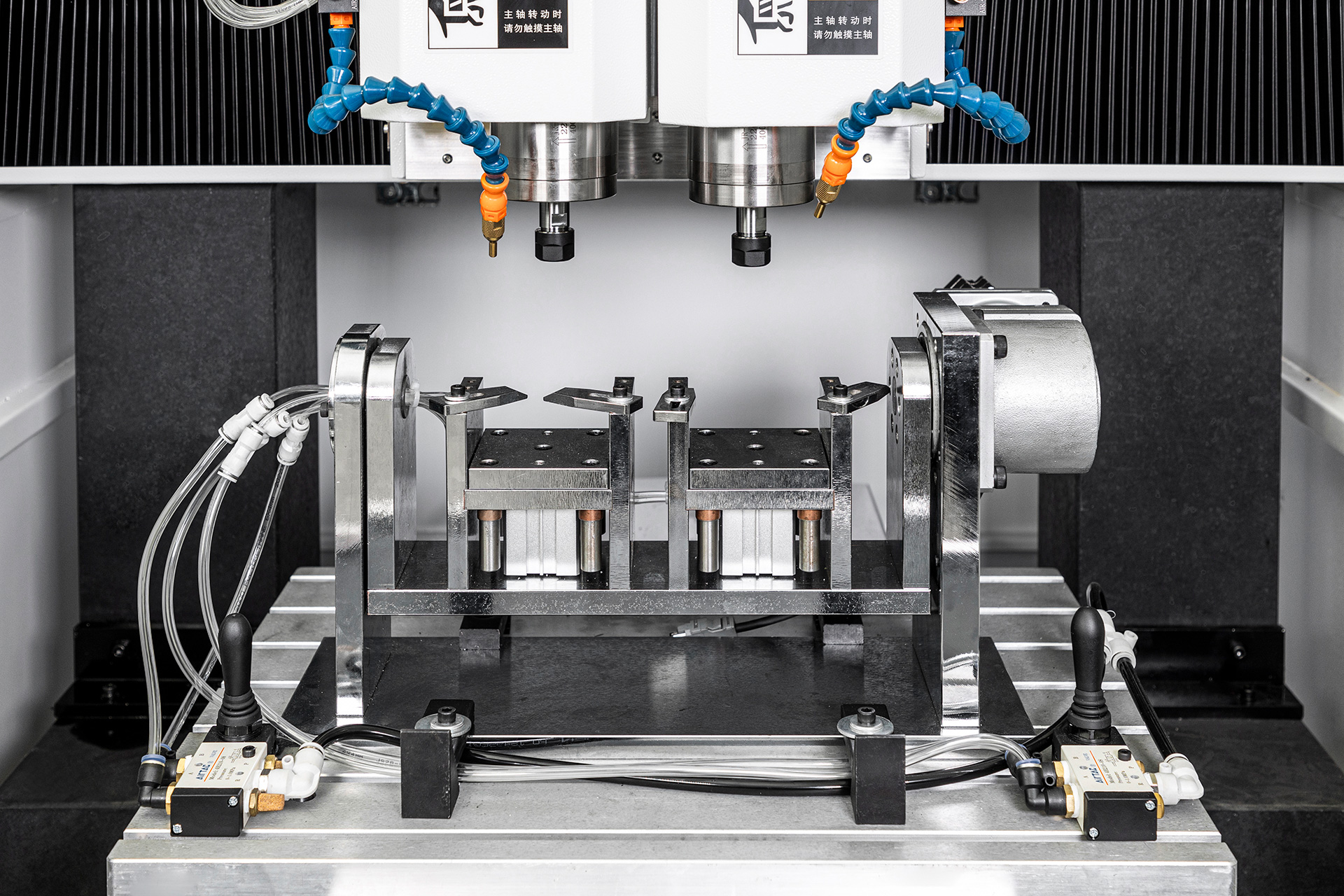  Double Z Axis 4 Axis Precision Carving Machine