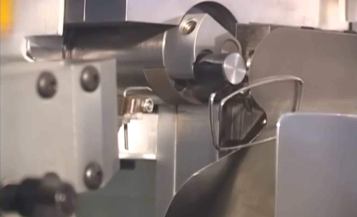 Macchina automatica per piegatura 3D del bordo occhio